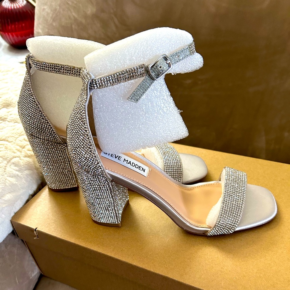 Steve Madden Rhinestone Shoes Size 7 Brand New Never Worn